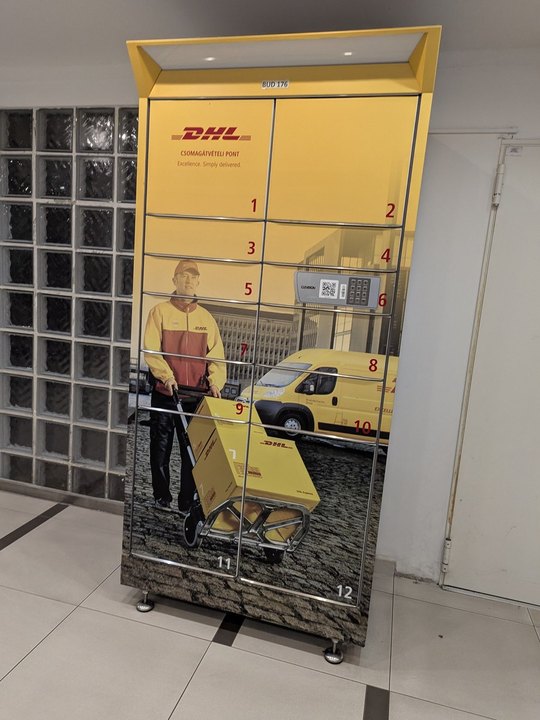Input image for Parcel locker bank